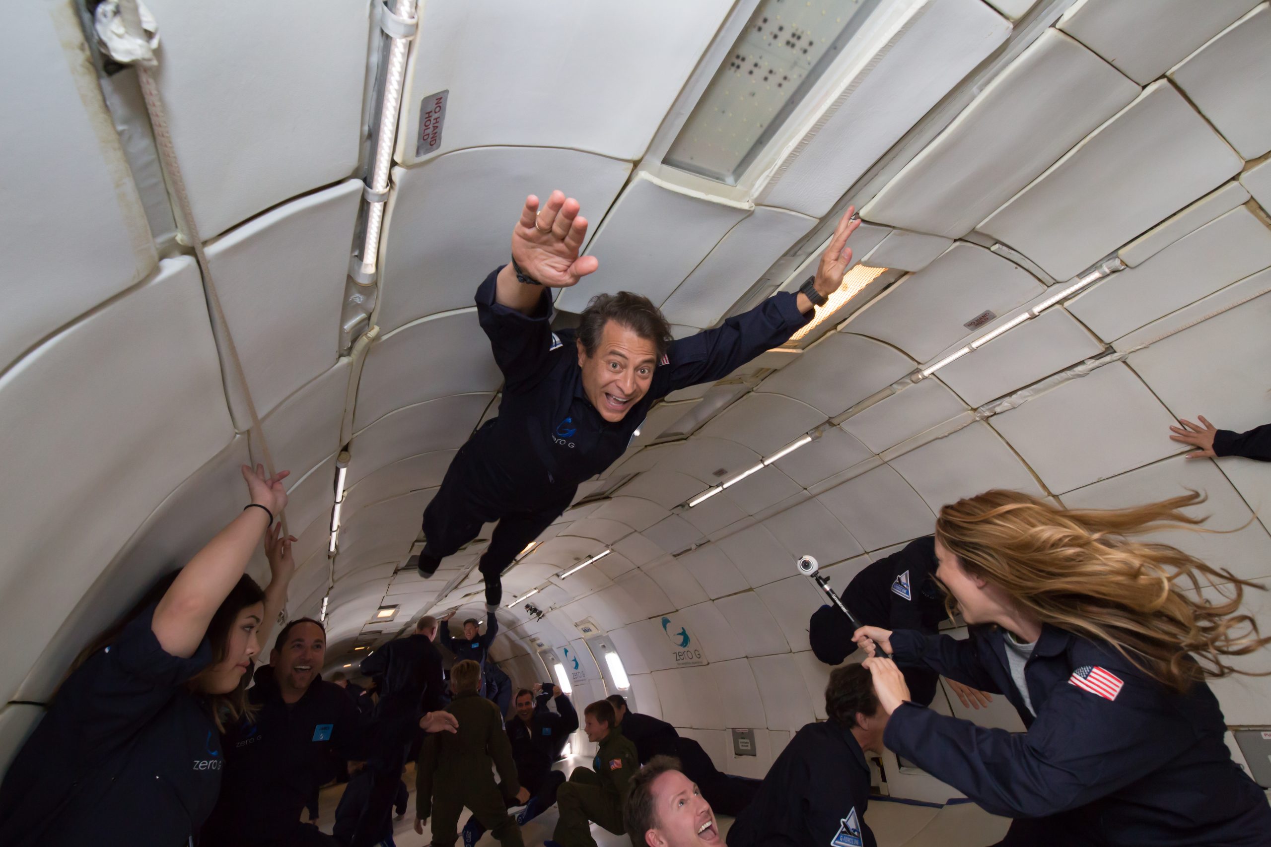 Peter Diamandis en experiencia de vuelo sin gravedad cedida por Peter H. Diamandis